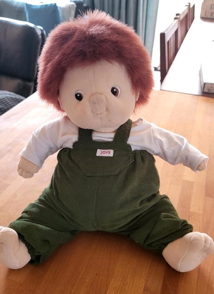 Joyk pop Sam voor bv mensen met dementie, ZGAN , 36 cm, Kinderen en Baby's, Speelgoed | Poppen, Zo goed als nieuw, Overige typen