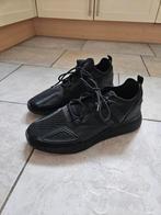 Adidas sportschoenen € 40,-, Ophalen of Verzenden, Zo goed als nieuw