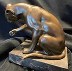 Poes op natuurstenen sokkel.brons, Ophalen of Verzenden