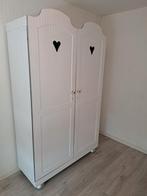Leuke witte kast met hartjes, Ophalen, Met deur(en), Gebruikt, 100 tot 150 cm