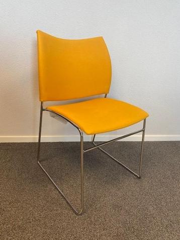 Vergaderstoelen / zaalstoelen Casala Carver stof geel beschikbaar voor biedingen