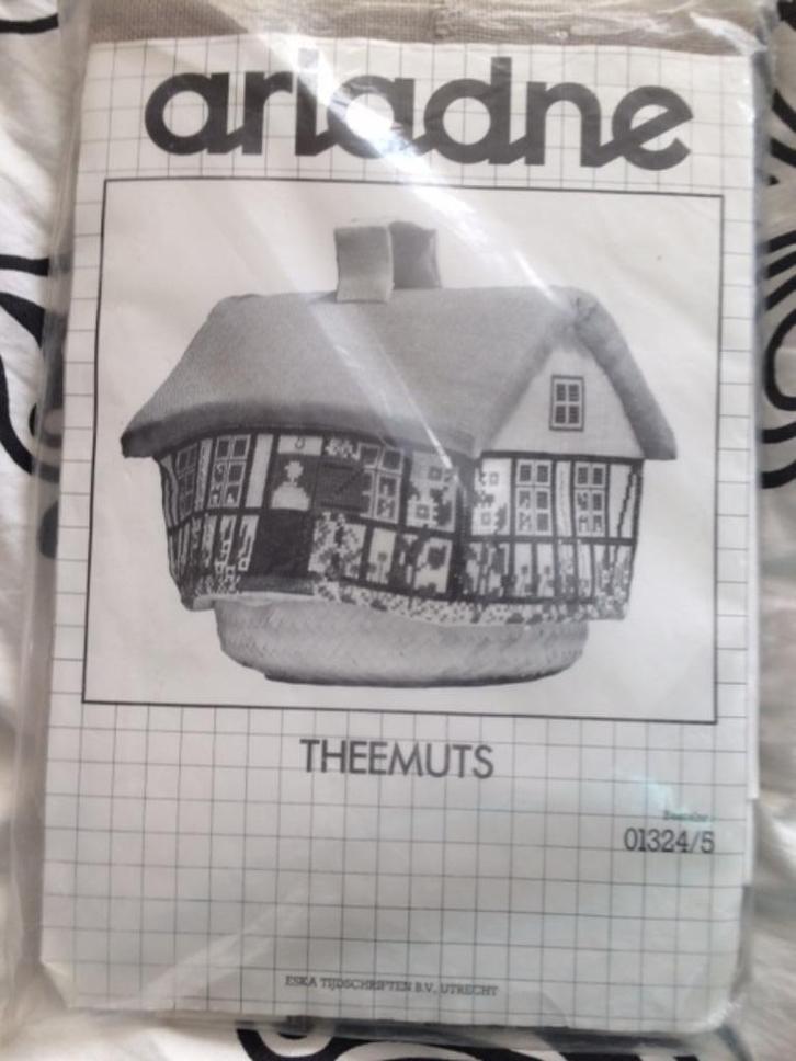 borduurpakket ariadne theemuts vintage, Hobby en Vrije tijd, Borduren en Borduurmachines, Gebruikt, Borduurpakket, Handborduren