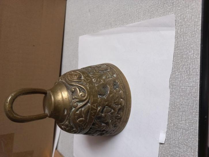 Antieke bronzen bel met de naam" MATHEUS",gegraveerd, Antiek en Kunst, Antiek | Koper en Brons, Ophalen of Verzenden