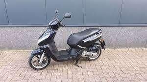 peugeot kisbee, Fietsen en Brommers, Scooters | Peugeot, Zo goed als nieuw, Overige modellen, Maximaal 25 km/u, Benzine, Ophalen