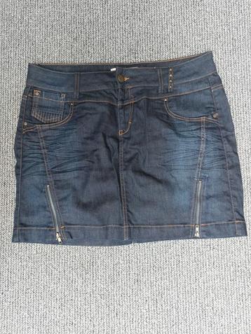 Nieuwe spijkerrok met ritsjes van Fitt Jeans maat 44 beschikbaar voor biedingen