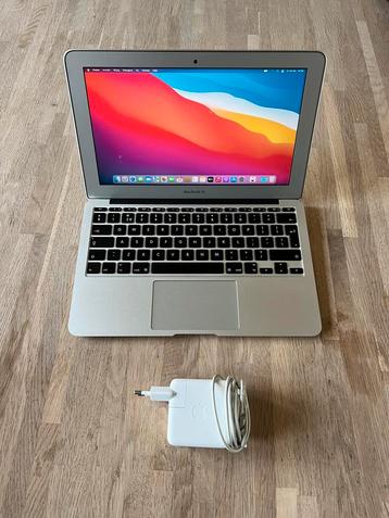 Macbook Air 11 inch 2015 beschikbaar voor biedingen