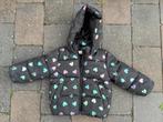 Winterjas meisje 98/104 zwart met glimmende hartjes, Kinderen en Baby's, Kinderkleding | Maat 98, Meisje, H&M, Ophalen of Verzenden