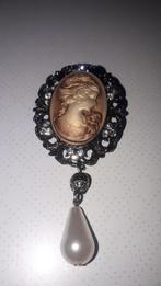Broches., Sieraden, Tassen en Uiterlijk, Broches, Ophalen of Verzenden, Zo goed als nieuw, Overige materialen
