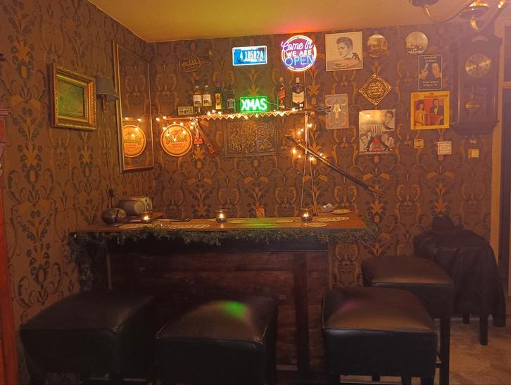 Complete Bar met Krukken en koelkast, Huis en Inrichting, Barren, Zo goed als nieuw, Ophalen