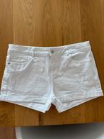 Leuke witte Denim Pimkie korte spijkerbroek maat 38, Ophalen of Verzenden, Zo goed als nieuw, Wit, W30 - W32 (confectie 38/40)