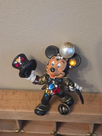 Vintage broche Mickey Mouse beschikbaar voor biedingen