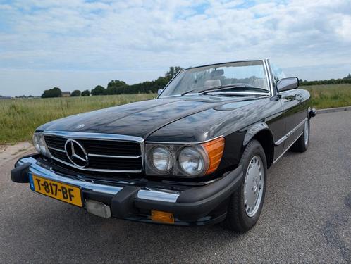 Mercedes-Benz SL560 bj1986 Zwart, Auto's, Oldtimers, Bedrijf, Benzine, Cabriolet, Geïmporteerd, Zwart, Ophalen