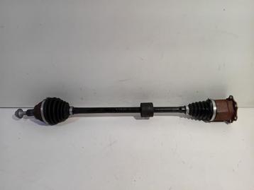 Aandrijfas rechts voor Volkswagen Golf beschikbaar voor biedingen