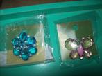 Broches 2 stuks  Blauwe Bloem en Roze Vlinder model 4 cm, Sieraden, Tassen en Uiterlijk, Broches, Verzenden, Nieuw, Roze, Overige materialen