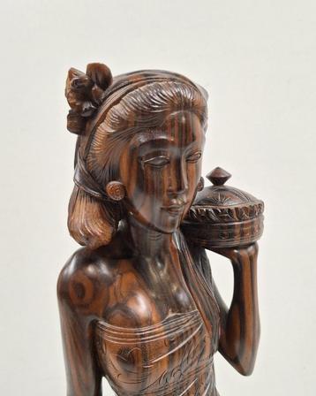 * Balinees beeld vrouw 50,5 cm beschikbaar voor biedingen