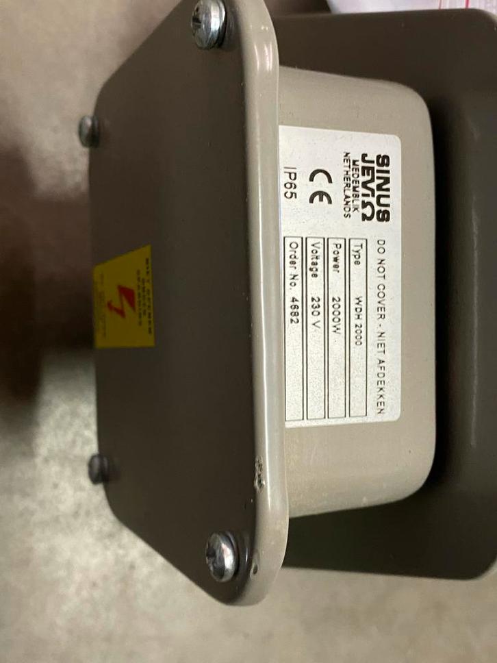 Sinus Jevin Ribbenbuis Kachel - WDH, Doe-het-zelf en Verbouw, Verwarming en Radiatoren, Nieuw, Overige typen, 800 watt of meer