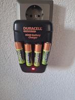 Duracell Accu Oplader met 4 AA Batterijen, Ophalen of Verzenden, Gebruikt, Oplaadbaar