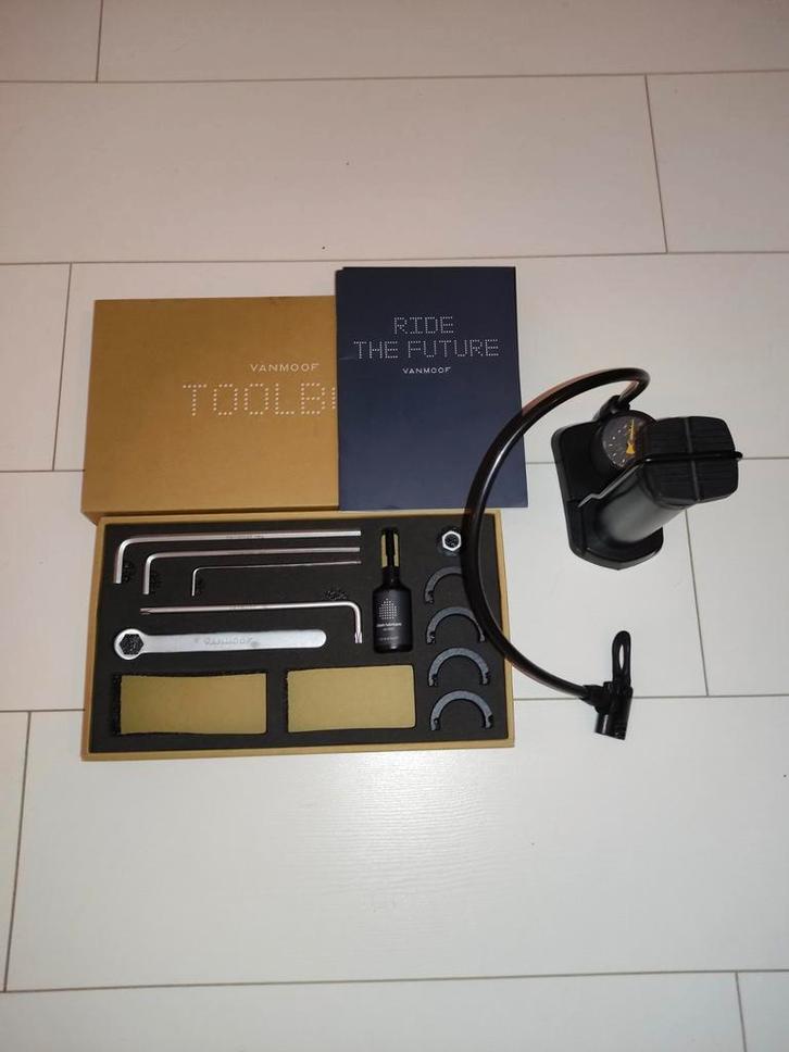 Vanmoof toolbox, Fietsen en Brommers, Fietsaccessoires | Fietsgereedschap, Nieuw, Gereedschapsset, Ophalen