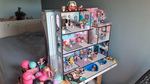 LOL Surprise huis compleet ingericht met draagbare kapsalon, Kinderen en Baby's, Speelgoed | Poppenhuizen, Zo goed als nieuw, Poppenhuis
