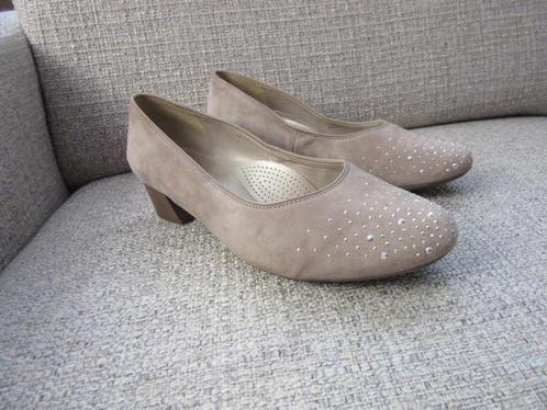 Ara pumps 37 H - ZGAN, Kleding | Dames, Schoenen, Zo goed als nieuw, Pumps, Verzenden