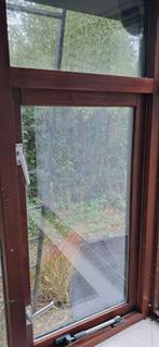 Gratis af te halen: Diverse gebruikte raamkozijnen, Doe-het-zelf en Verbouw, Glas en Ramen, Ophalen, Gebruikt, Dubbelglas
