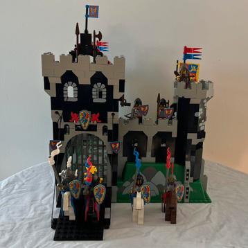 Lego set 6086 Black Knight’s Castle beschikbaar voor biedingen