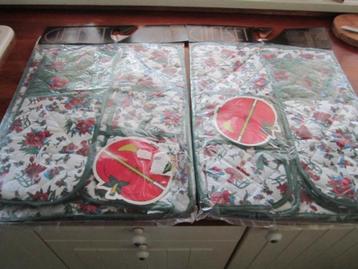 2 keukensets.Nieuw. beschikbaar voor biedingen