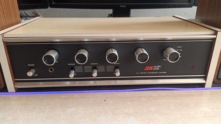 Leuke vintage versterker met speakers te koop!, Audio, Tv en Foto, Versterkers en Receivers, Gebruikt, Minder dan 60 watt, Overige merken