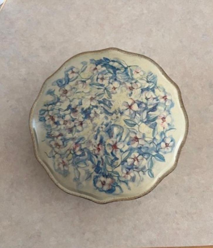 Tin / Blik / Trommel Vintage met Bloemen Geheel Dubbelwandig, Antiek en Kunst, Curiosa en Brocante, Ophalen of Verzenden