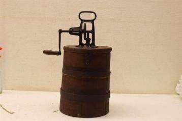 Oude antieke Houten Karnton/Boterkarnton 48254 beschikbaar voor biedingen
