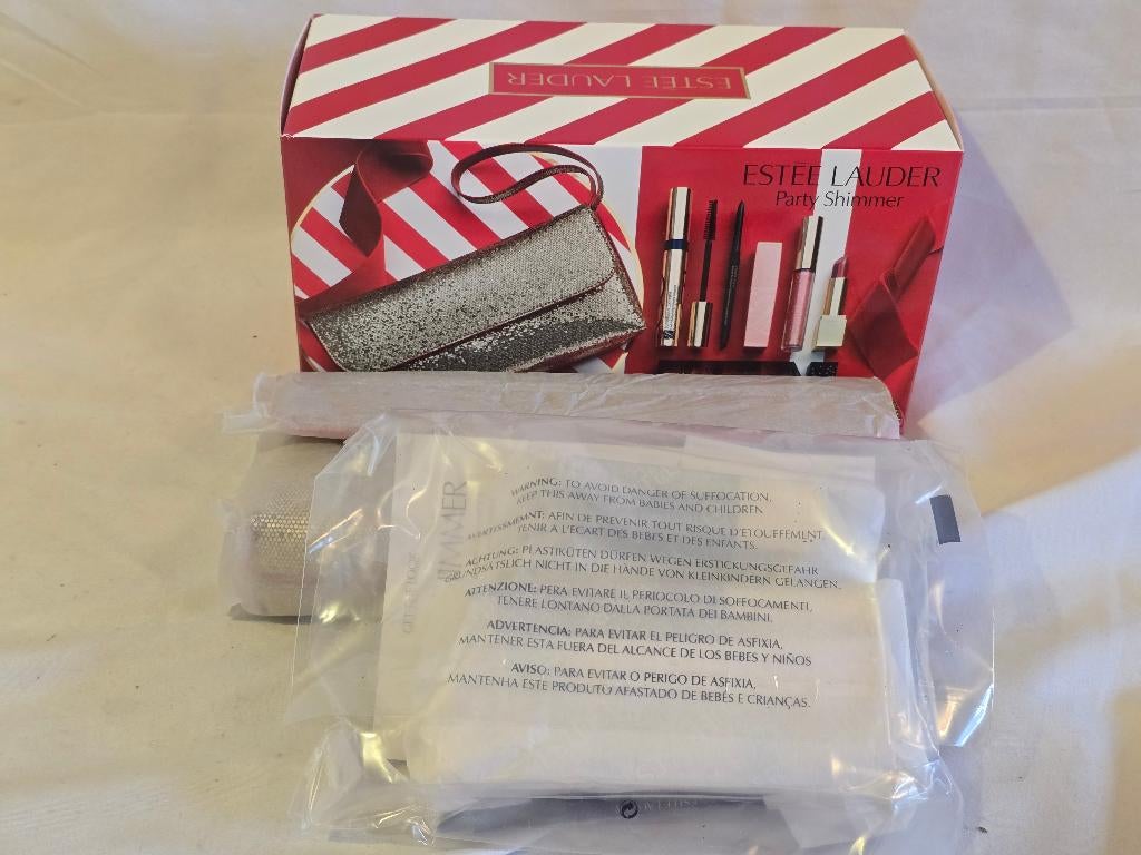 Estée Lauder Party Shimmer make-up lippenstift avondtasje, Sieraden, Tassen en Uiterlijk, Uiterlijk | Cosmetica en Make-up, Ophalen of Verzenden