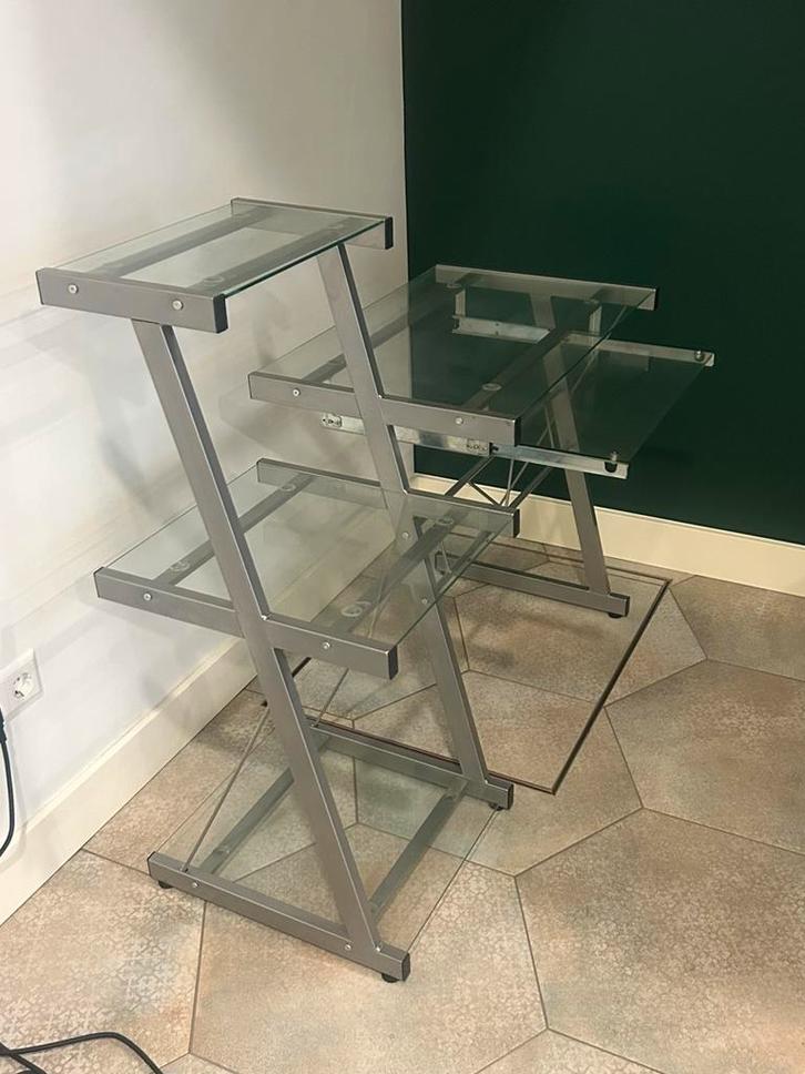 (Computer) Bureau van glas, Huis en Inrichting, Bureaus, Zo goed als nieuw, Bureau, Ophalen
