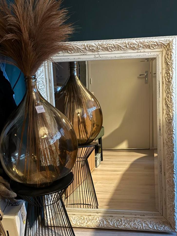Mooie spiegel met roomwitte lijst, Huis en Inrichting, Woonaccessoires | Spiegels, Zo goed als nieuw, 75 tot 100 cm, 100 tot 150 cm