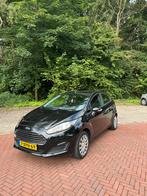 Ford Fiësta 1.0 5D 2014 Zwart - Distributieriem is vervangen, Auto's, Stof, Zwart, 525 kg, Handgeschakeld
