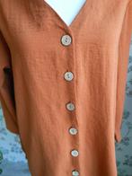 Mooie blouse met houten knopen., Ophalen of Verzenden, Zo goed als nieuw, Maat 42/44 (L)