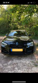 BMW 1-Serie 118i Aut8 170pk, Achterwielaandrijving, 4 cilinders, 1290 kg, Zwart