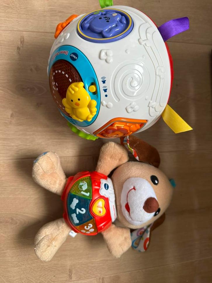 Vtech Dierendraaibal en knuffel en speel puppy, Kinderen en Baby's, Speelgoed | Vtech, Zo goed als nieuw, 6 maanden tot 2 jaar