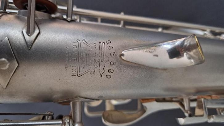 buescher altsaxofoon new aristocrat 1932 zilver met goldwash, Muziek en Instrumenten, Blaasinstrumenten | Saxofoons, Gebruikt