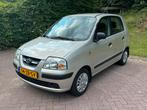 Hyundai Atos 1.1 Grijs 55.796km! NAP! NIEUWE DISTRIBUTIERIEM, Auto's, Voorwielaandrijving, Stof, Zwart, 4 cilinders