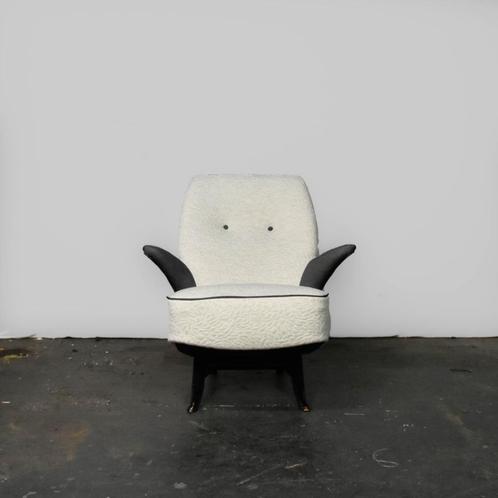 Artifort Pinquïn, Huis en Inrichting, Fauteuils, Zo goed als nieuw, Hout, Stof, 75 tot 100 cm, 75 tot 100 cm, Ophalen of Verzenden
