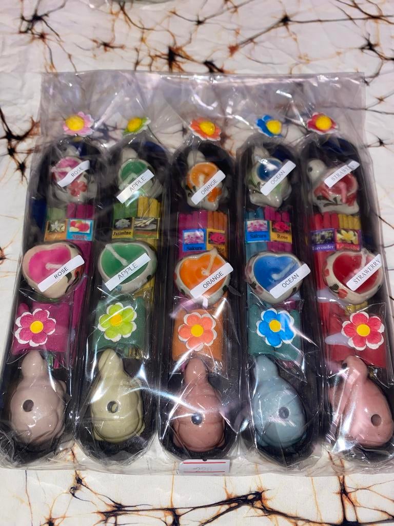 Kaarsen & Wierook Set van 5 stuks - Verschillende Geuren, Overige materialen, Wit, Nieuw, Ophalen of Verzenden