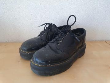 Dr Martens schoenen maat 39, gedragen beschikbaar voor biedingen