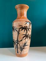 Grote oosterse vaas met bamboe decor, Huis en Inrichting, Woonaccessoires | Vazen, Gebruikt, Overige kleuren, Aardewerk of Porselein