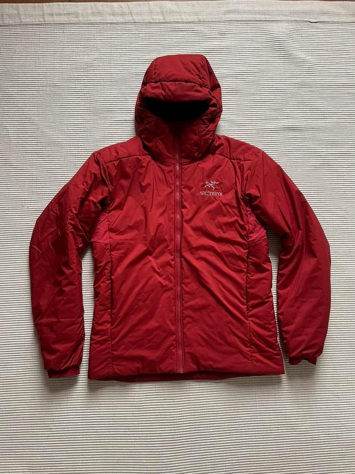 Arcteryx atom AR, Kleding | Heren, Jassen | Winter, Nieuw, Maat 48/50 (M), Rood, Ophalen of Verzenden