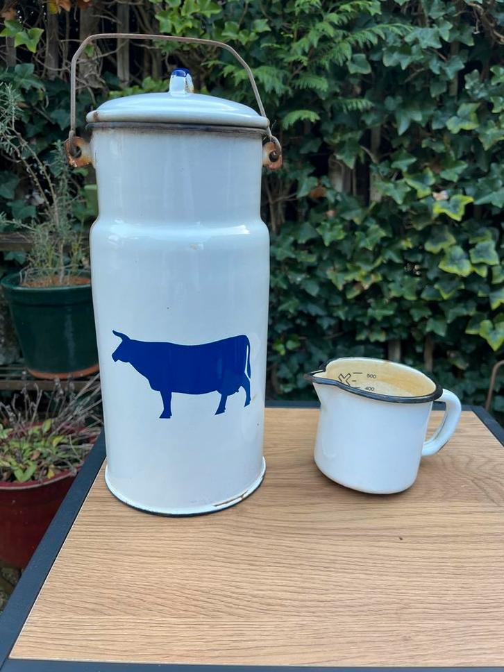 Oude Emaille Set - Melkbus & Maatbeker, Antiek en Kunst, Antiek | Emaille, Ophalen of Verzenden