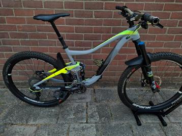 Giant Trance M 27.5 inch Enduro fiets beschikbaar voor biedingen