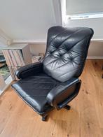 Zwart leren fauteuil, Ophalen, Gebruikt, 50 tot 75 cm, Leer