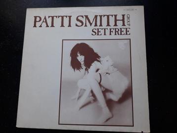 PATTI SMITH  GROUP - SET FREE - MINI-LP beschikbaar voor biedingen