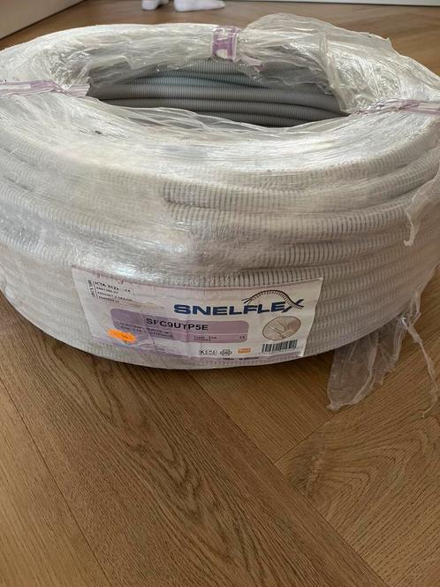 Snelflex cat5e en coax 150m (2 rollen), Doe-het-zelf en Verbouw, Elektra en Kabels, Zo goed als nieuw, Kabel of Snoer, Ophalen of Verzenden