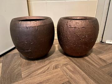 Bloempotten 2 stuks steen bruin/bronze 21,5 cm beschikbaar voor biedingen